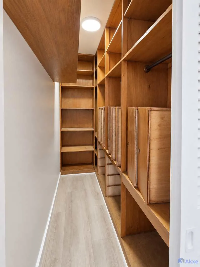 Apartamento de 2 quartos em condomínio com piscina aquecida — photo 2