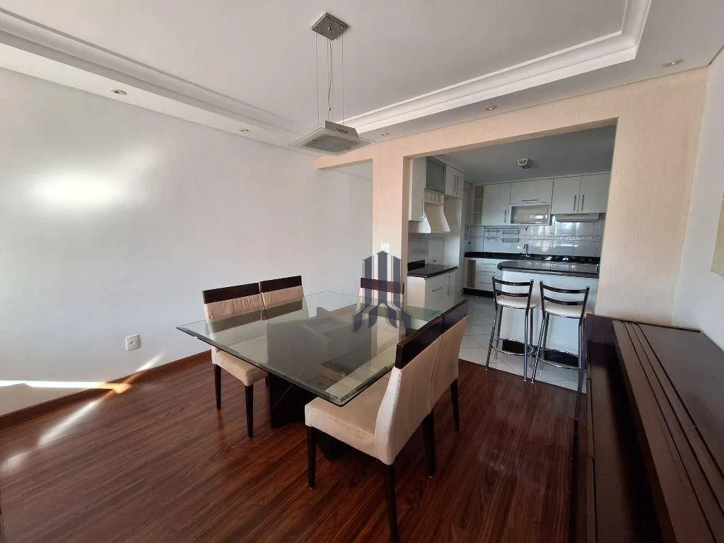 113 m² apartment with a bathtub and a walk-in closet — photo 9