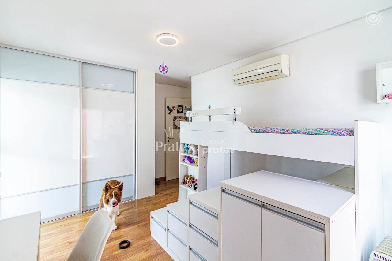 Closed-condo house with 4 bedrooms and 306 m² — photo 20