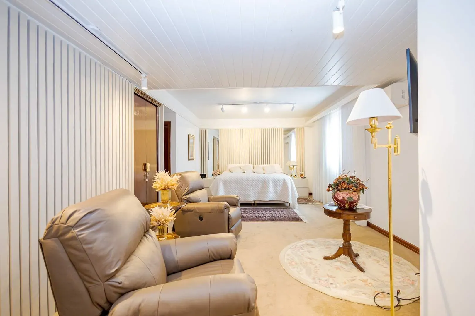4-bedroom apartment with 2 en-suites and 427 m² — photo 25