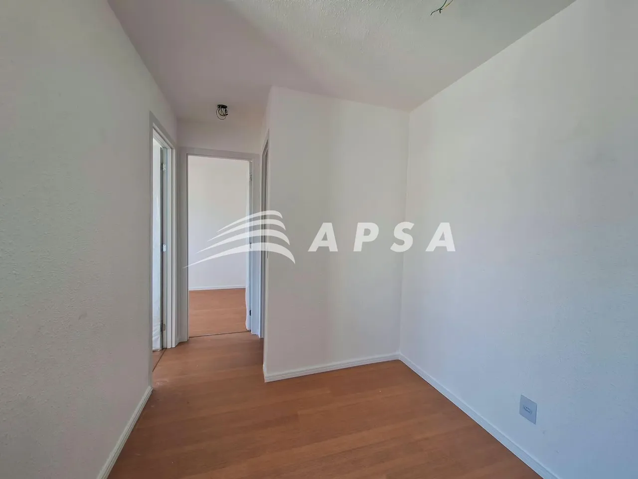 Apartamento sem mobília com 2 quartos e varanda — photo 4