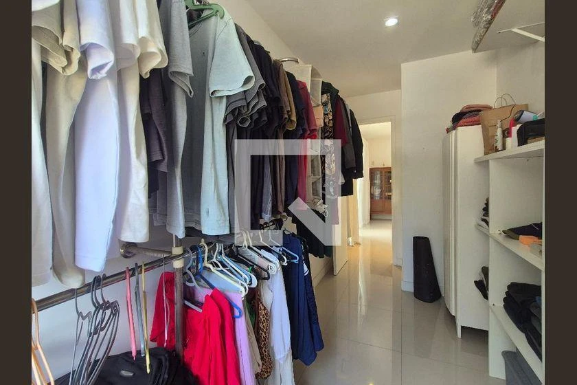 Furnished house with 3 en-suite bedrooms and shared BBQ — photo 27
