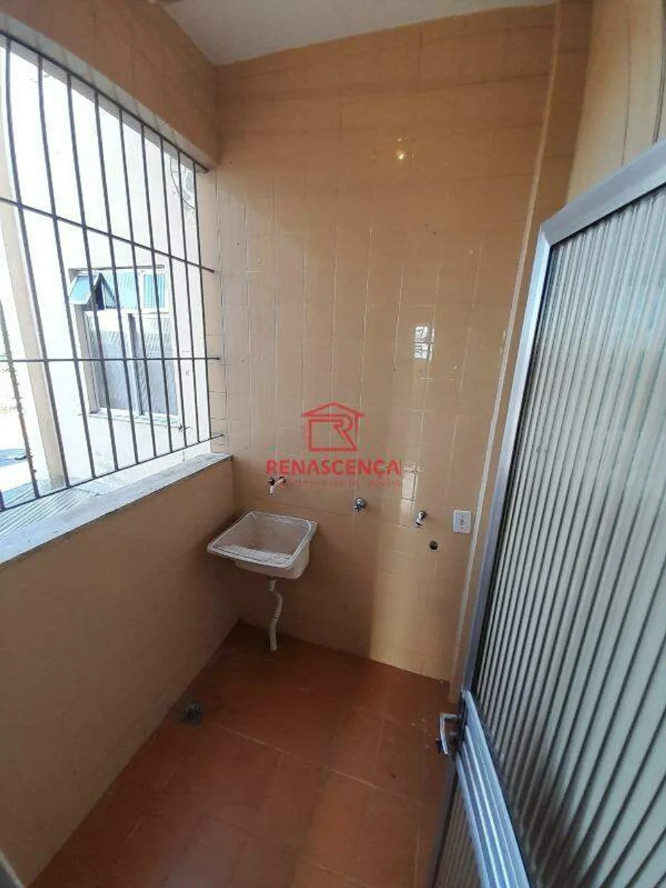 Unfurnished apartment with 2 bedrooms and 1 parking space — photo 7