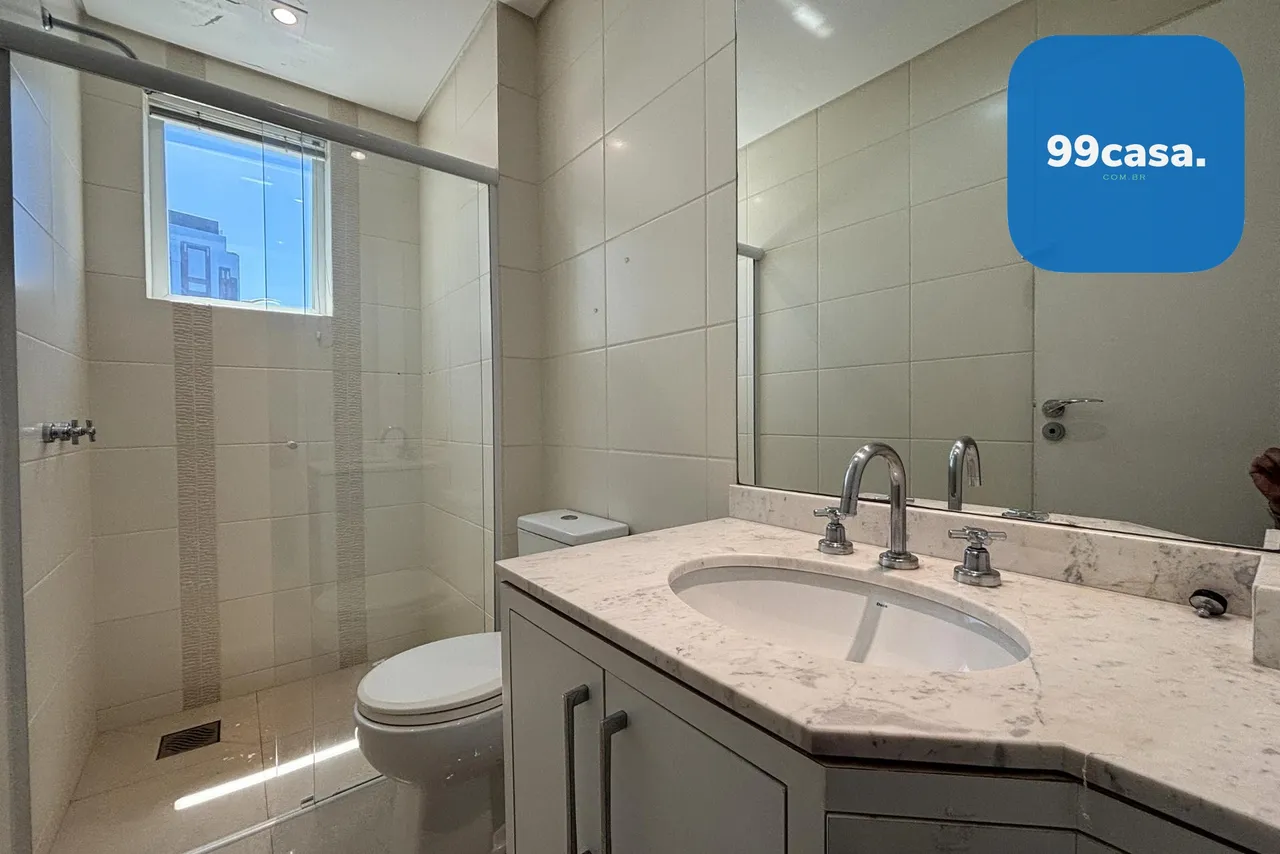 Apartamento de 4 habitaciones y 4 baños con cocina cerrada — photo 9