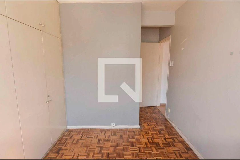 Departamento de 2 dormitorios con piso de madera o laminado — photo 28