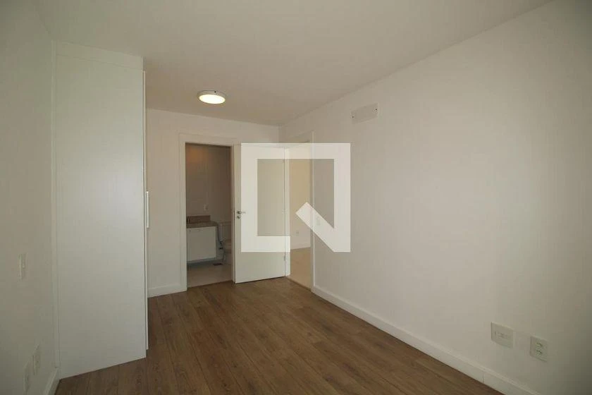 Apartment, 82 m², with floor-to-ceiling windows — photo 34