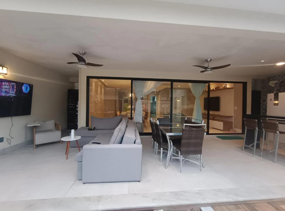 Condominium house with 500 m², 5 bedrooms and 3 en-suites — photo 5