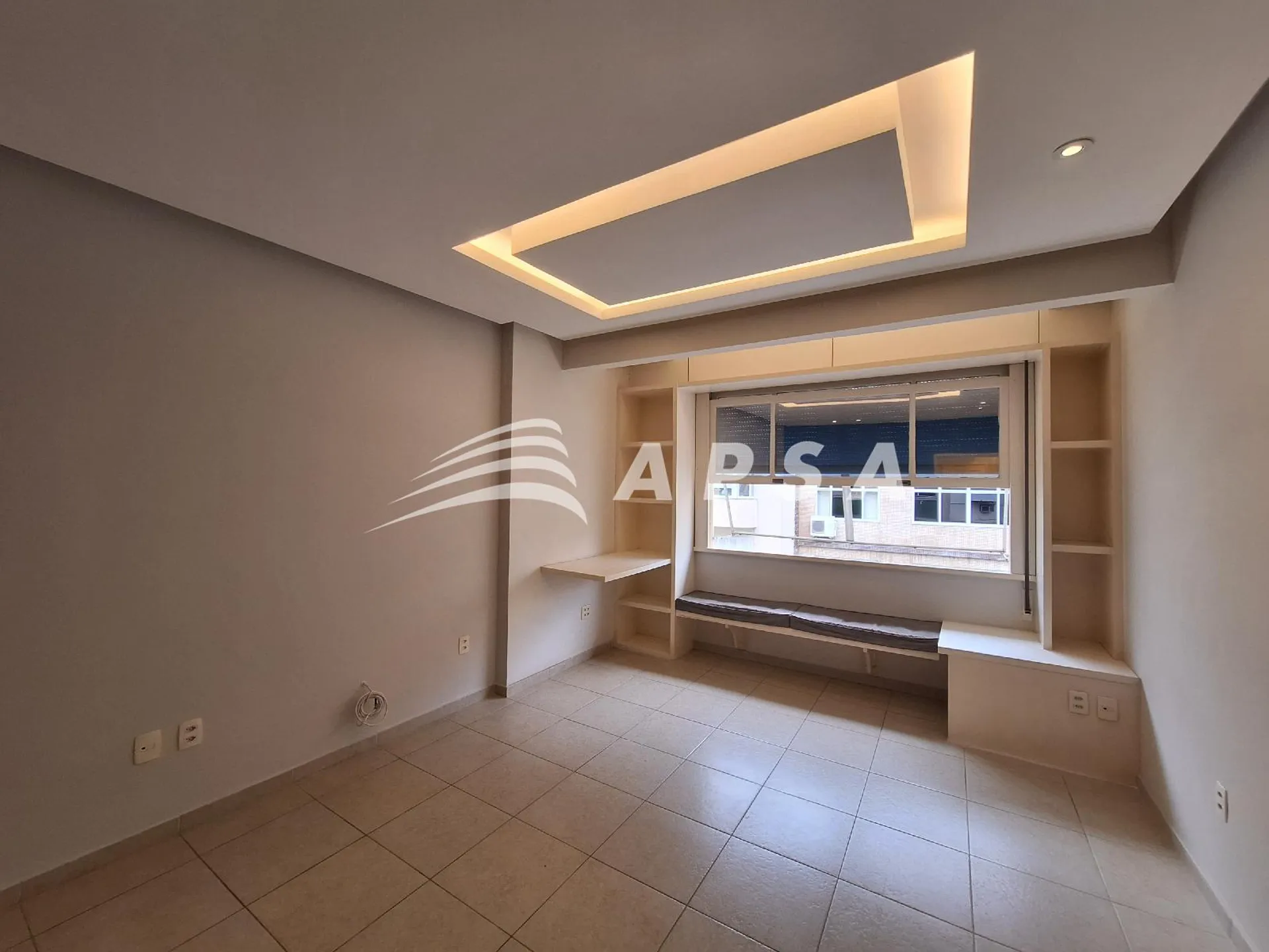 3-bedroom apartment with a home office in Rio de Janeiro — photo 8