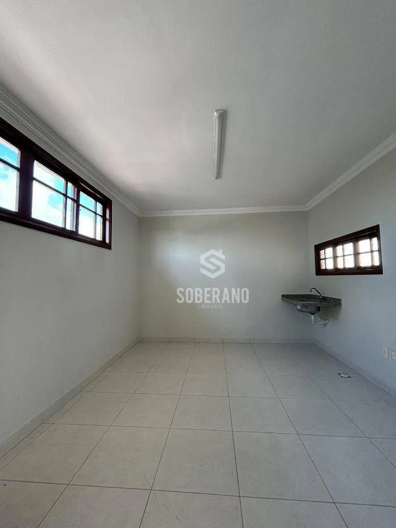 House with 6 bedrooms and 720 m² plus 4 parking — photo 50