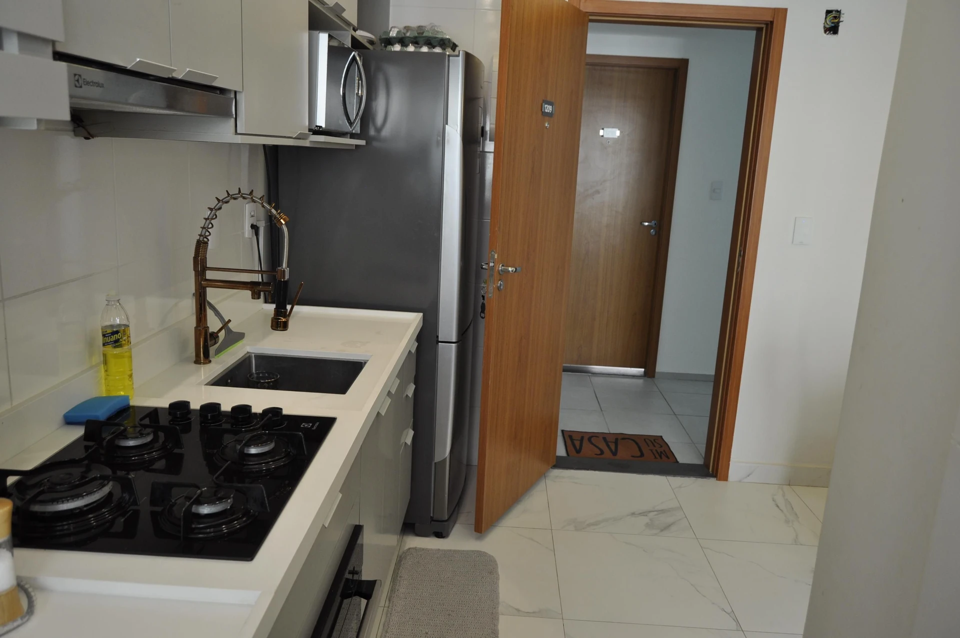 Furnished apartment, 37 m², with a mountain view — photo 8