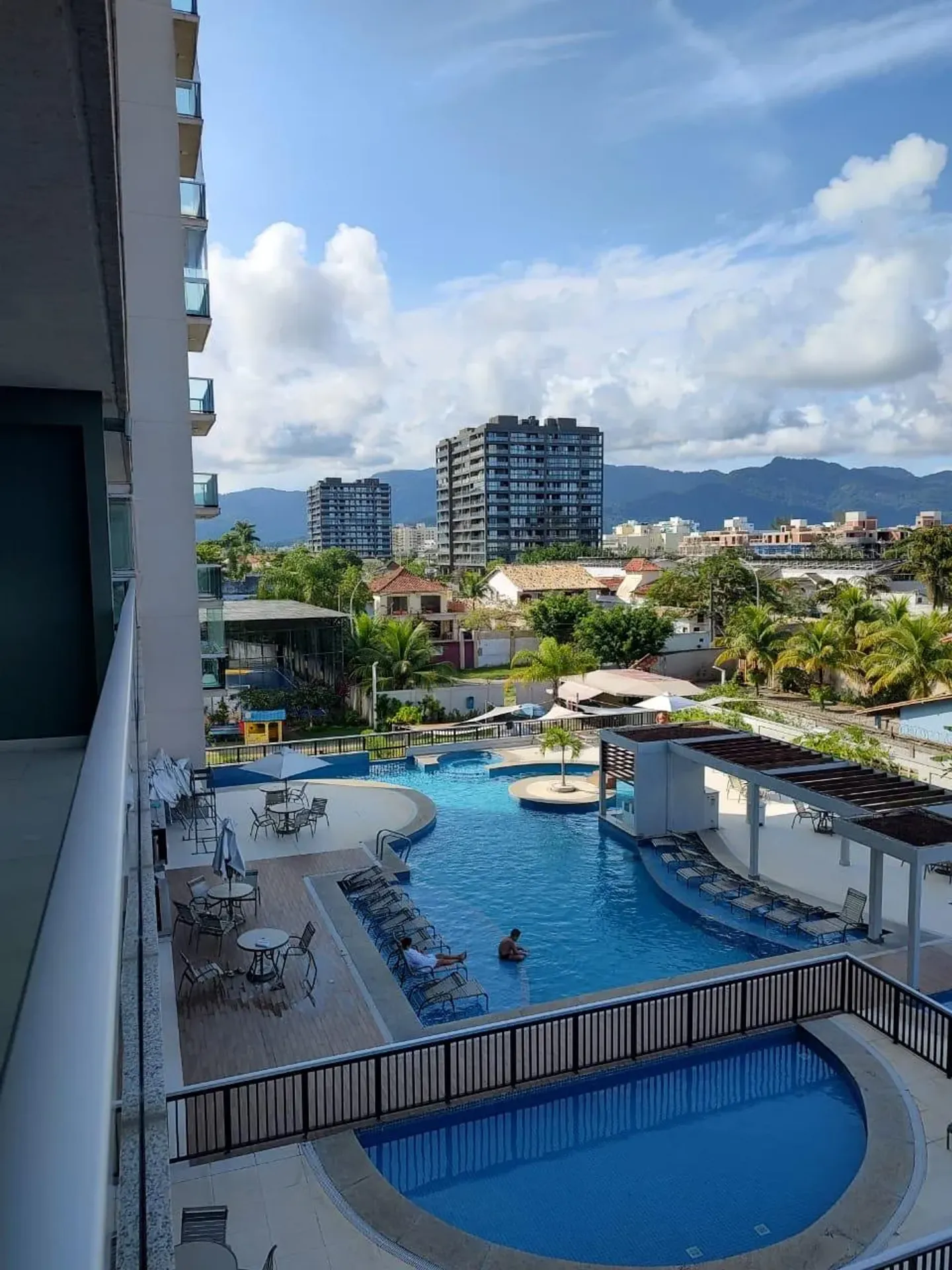 2-bedroom apartment with a mountain view in Rio de Janeiro — photo 8