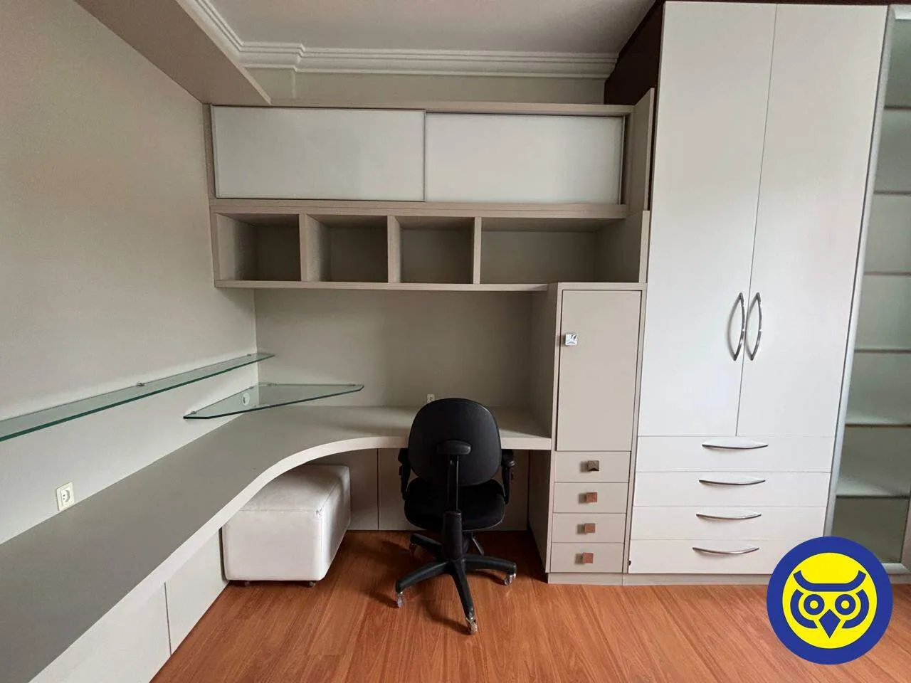 2-bedroom apartment with a home office — photo 8