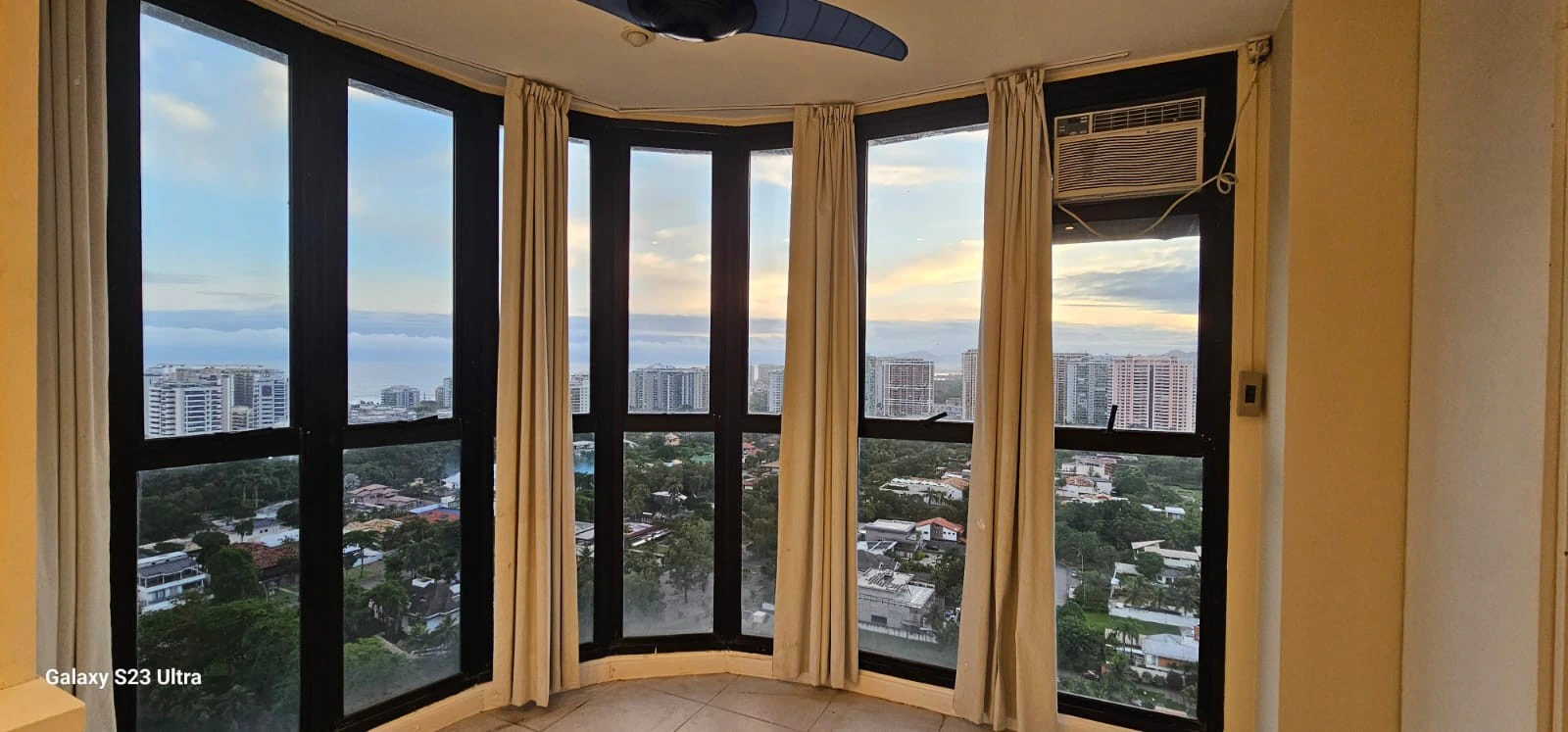Apartamento duplex com 3 suítes e varanda de fechamento — photo 9