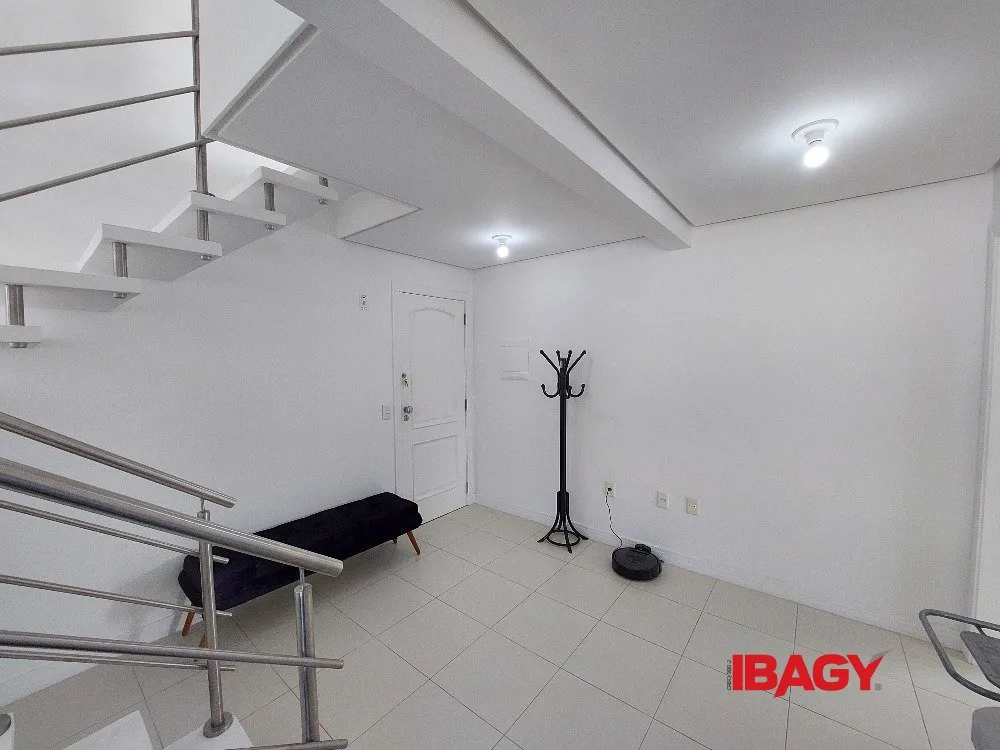 Furnished apartment with 3 en-suite bedrooms — photo 22