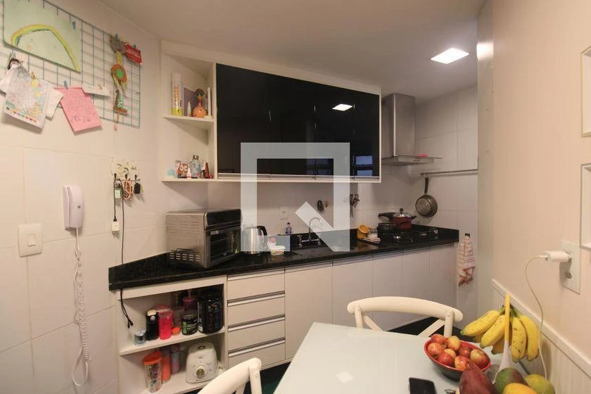 Furnished apartment, 112 m², with a glass-enclosed balcony — photo 26