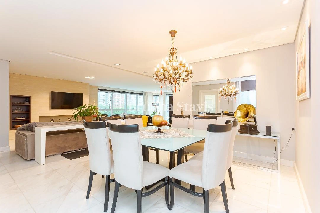 Furnished apartment of 379 m² with 3 en-suite suites — photo 3