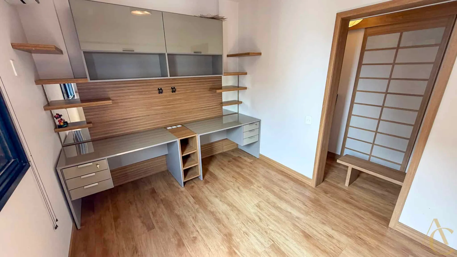 Apartamento amueblado de 2 habitaciones con cocina abierta — photo 26
