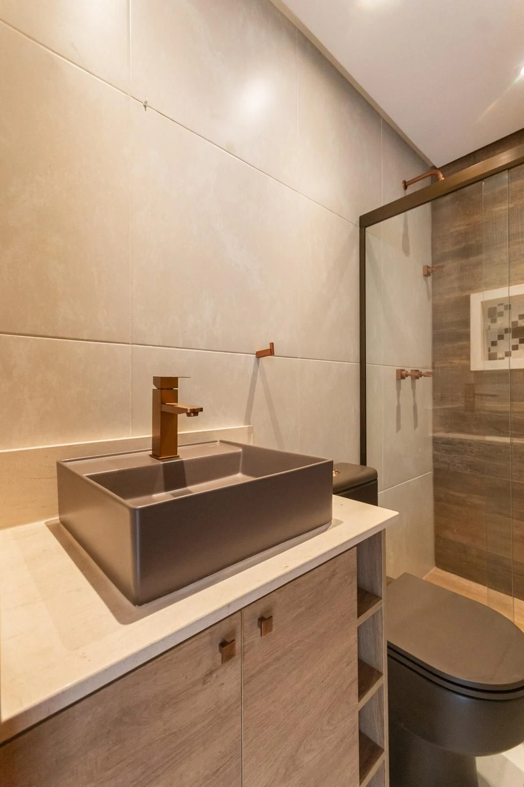 Робоче місце та 2 спальні: квартира 61 м² — photo 35
