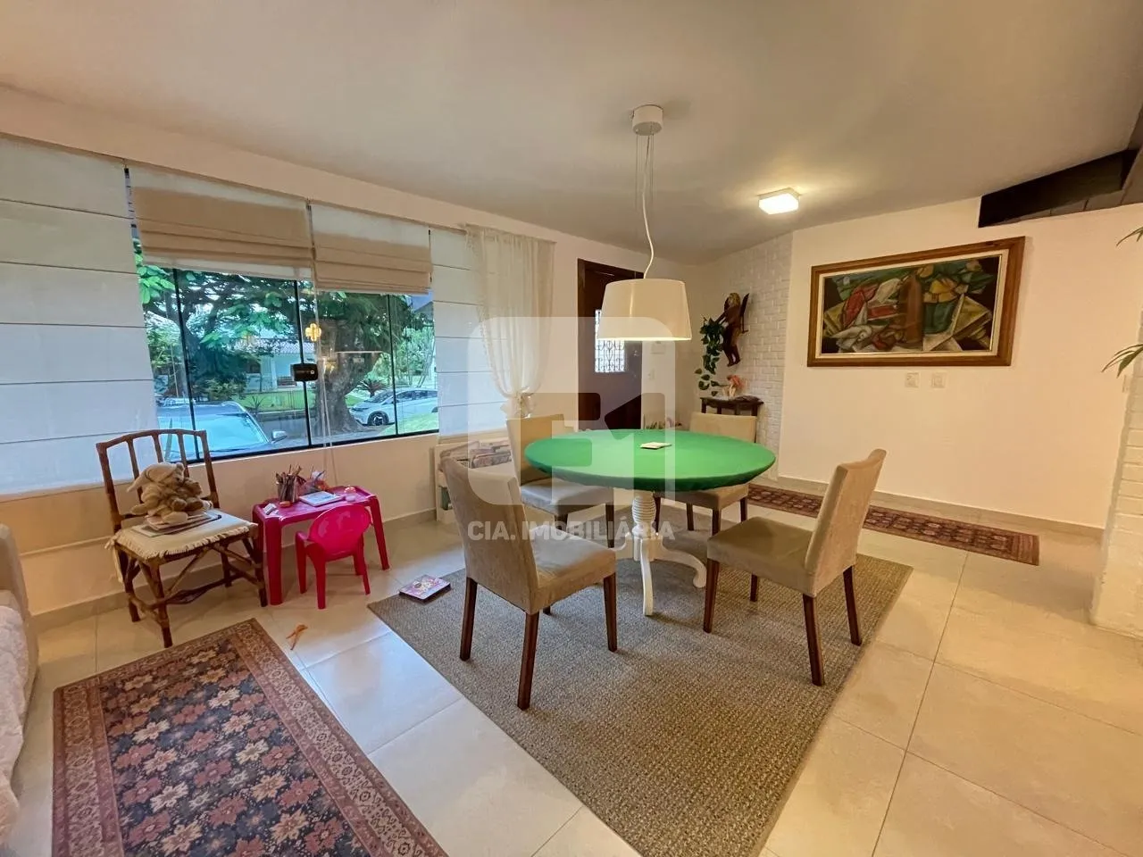 Furnished 350 m² house with 6 bedrooms and 3 suites — photo 25