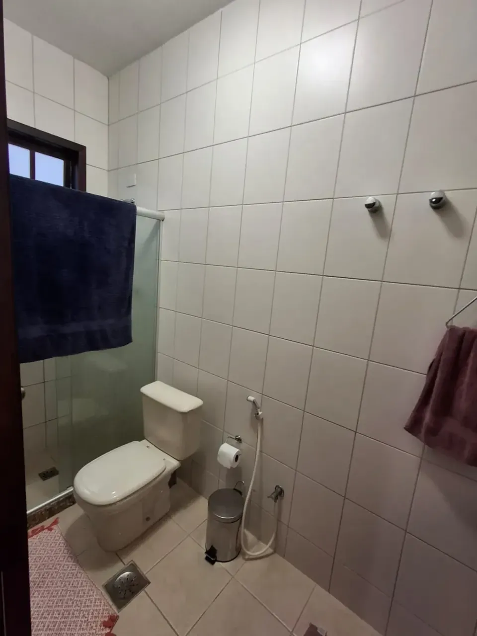 Furnished single-story house with 4 bedrooms and 3 baths — photo 2