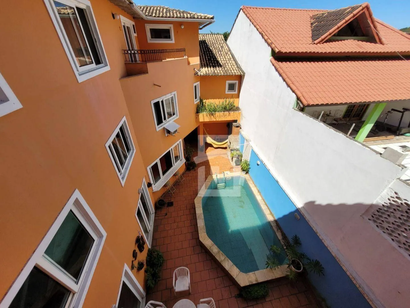 Furnished triplex house with 4 bedrooms 4 baths and 3 parking — photo 14