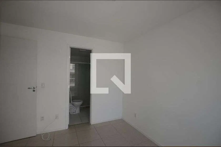 4-bedroom apartment in a building with a gym — photo 6