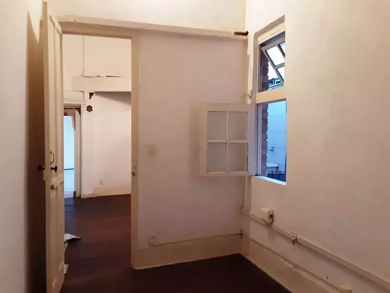 Commercial house with 1 bedroom and 1 bathroom — photo 13