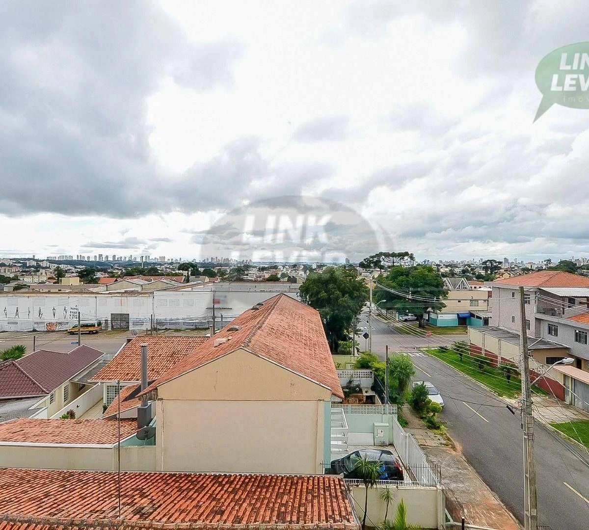 Квартира: 3 спальні, 1 з власною ванною кімнатою, 66 м² — photo 17