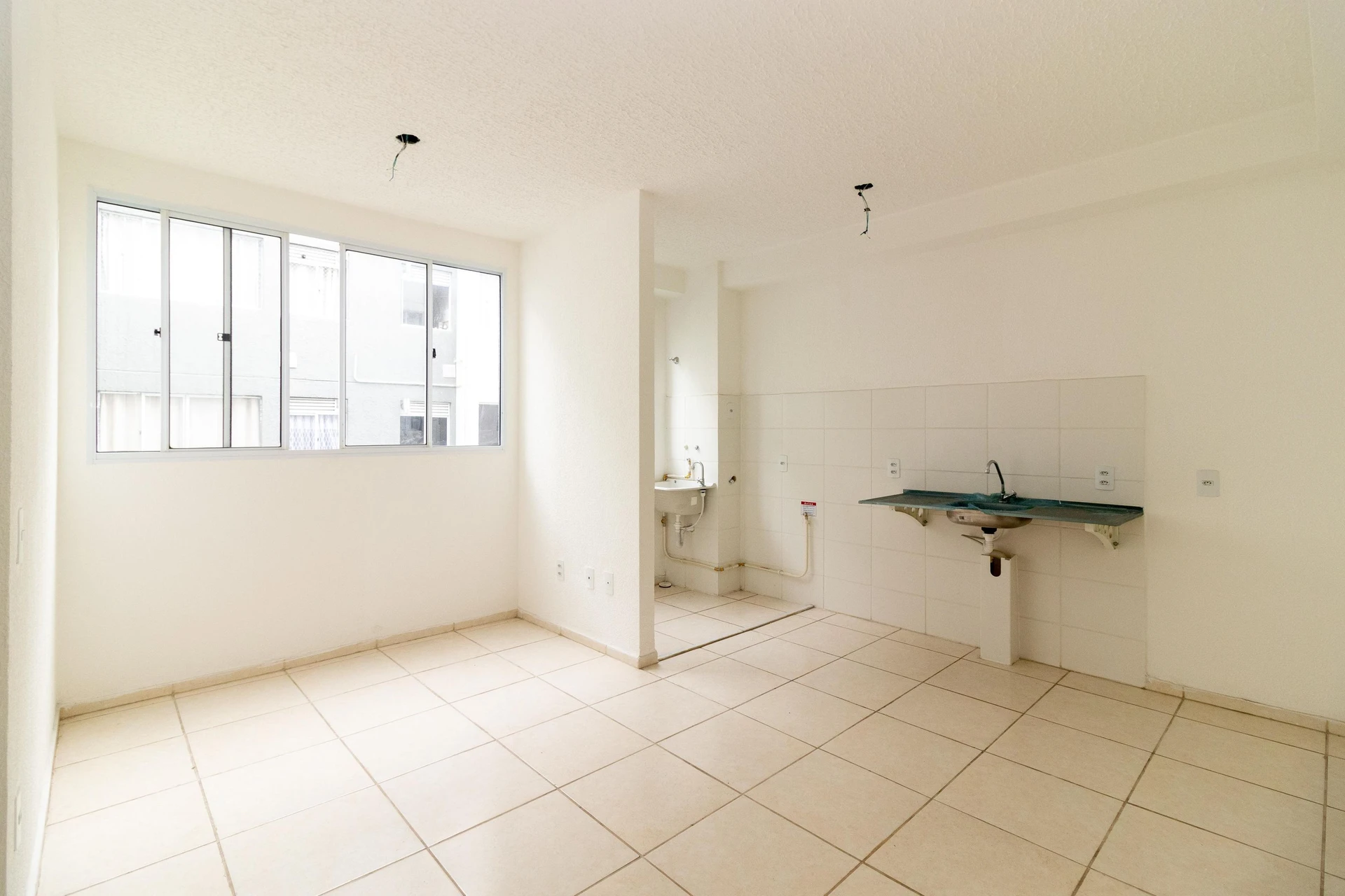 Apartamento com 2 quartos e piscina no condomínio — photo 11
