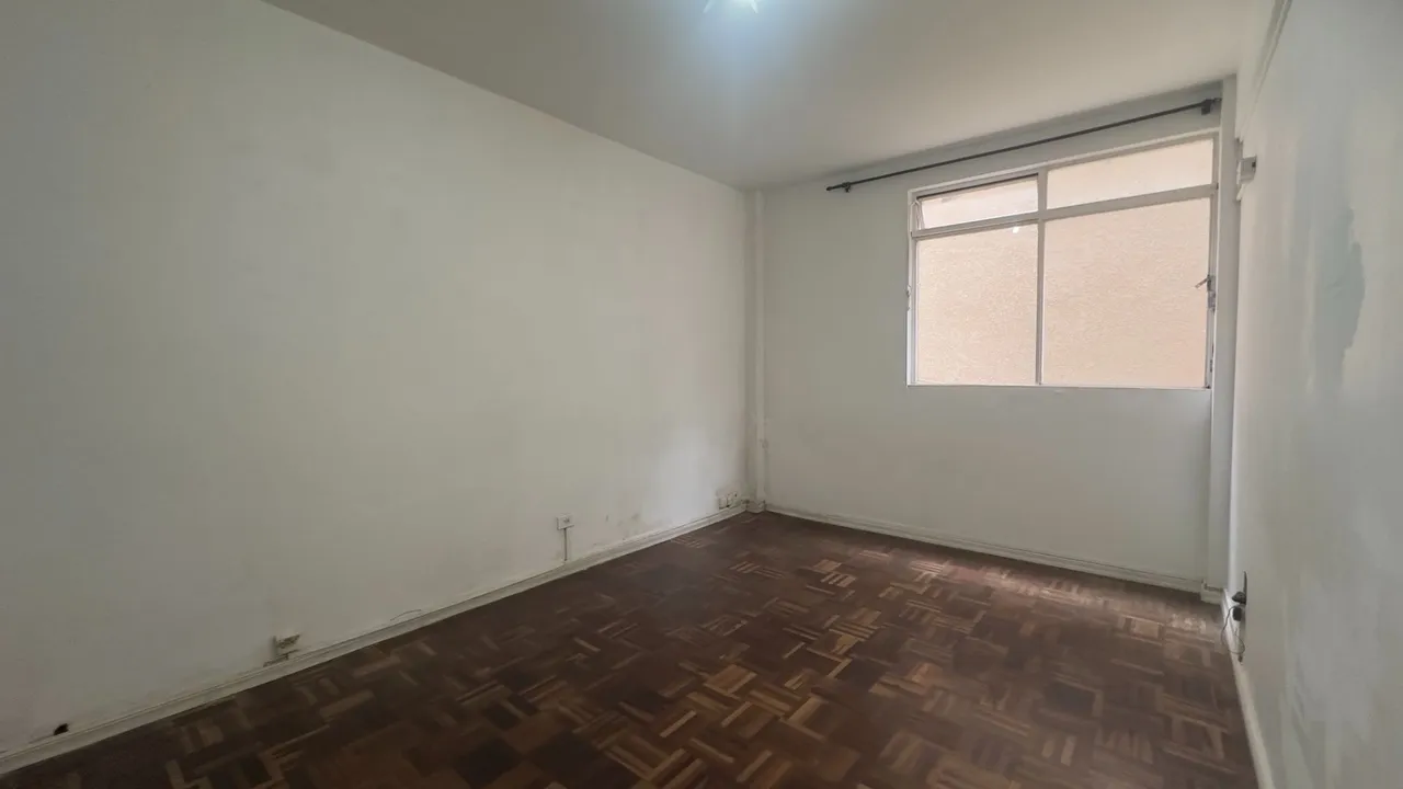 2-bedroom apartment with a glass shower enclosure — photo 16
