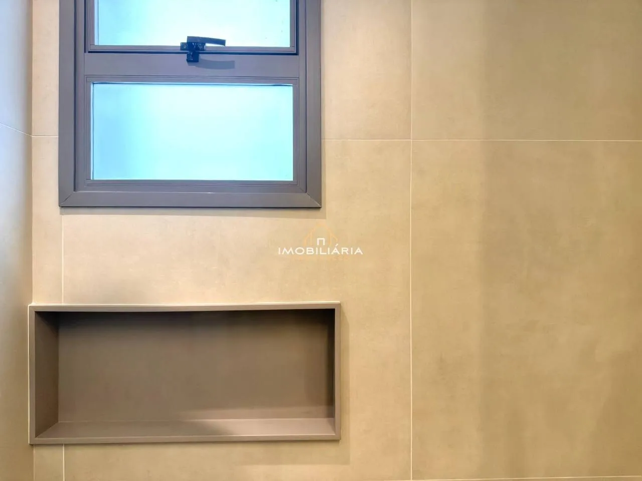 Floor-to-ceiling windows in a 3-bedroom apartment, 138 m² — photo 95