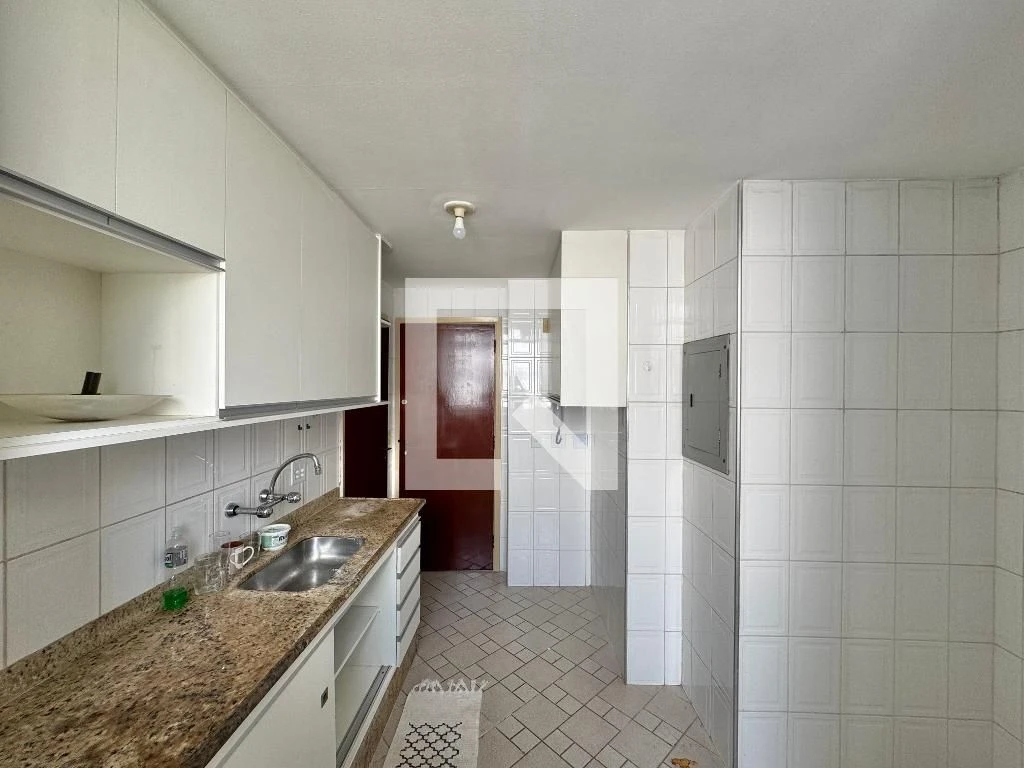 Apartment, 92 m², with a glass-enclosed balcony — photo 11