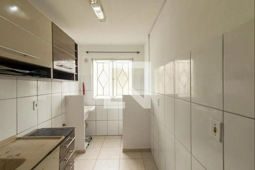 Apartamento en alquiler con 2 dormitorios y cocina cerrada — photo 2