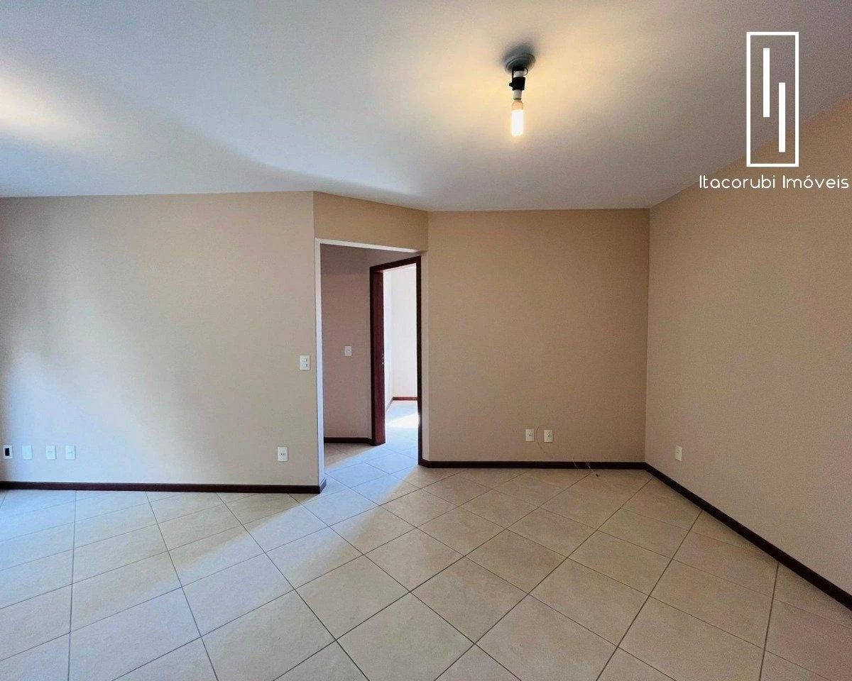 Furnished 2-bedroom apartment with open-plan kitchen