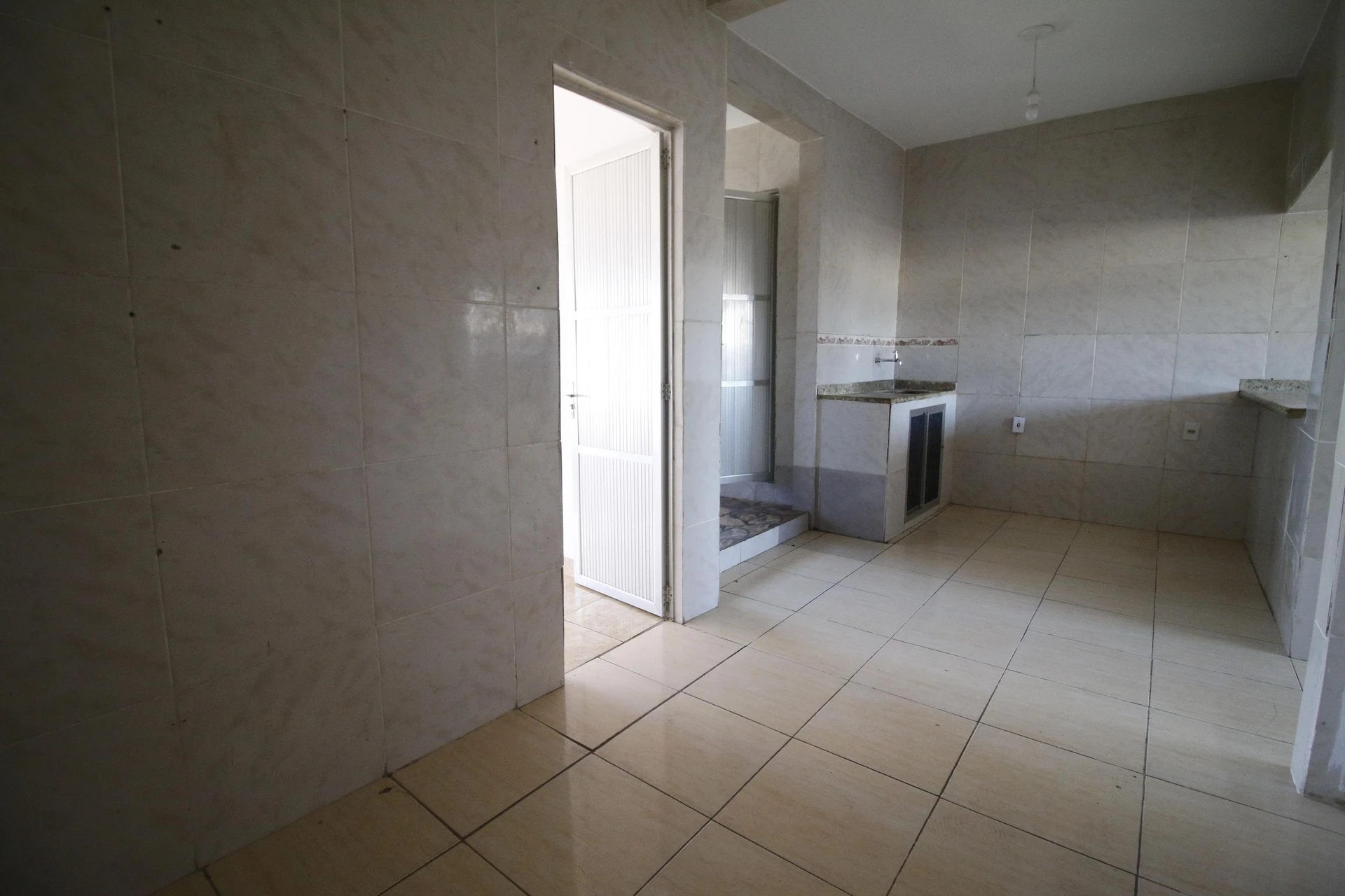 Casa para alugar com 2 quartos e 1 banheiro, sem vaga — photo 7