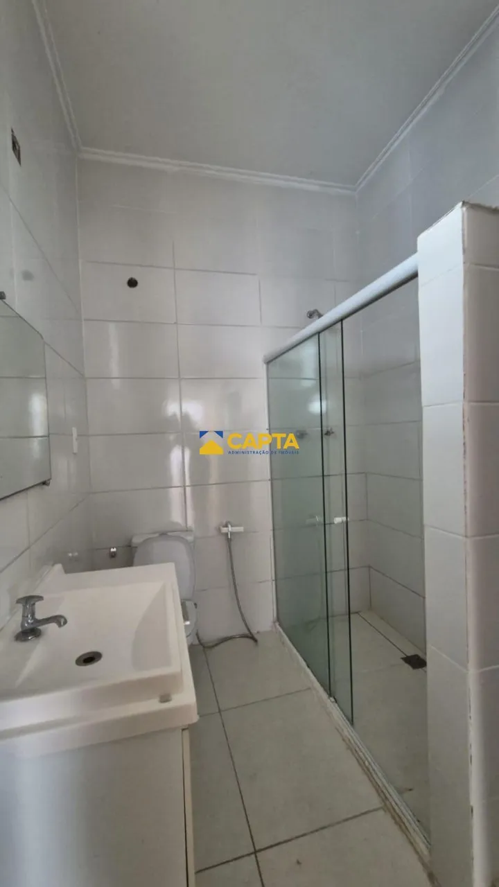 Apartment with no parking, 3 bedrooms and 2 baths — photo 4