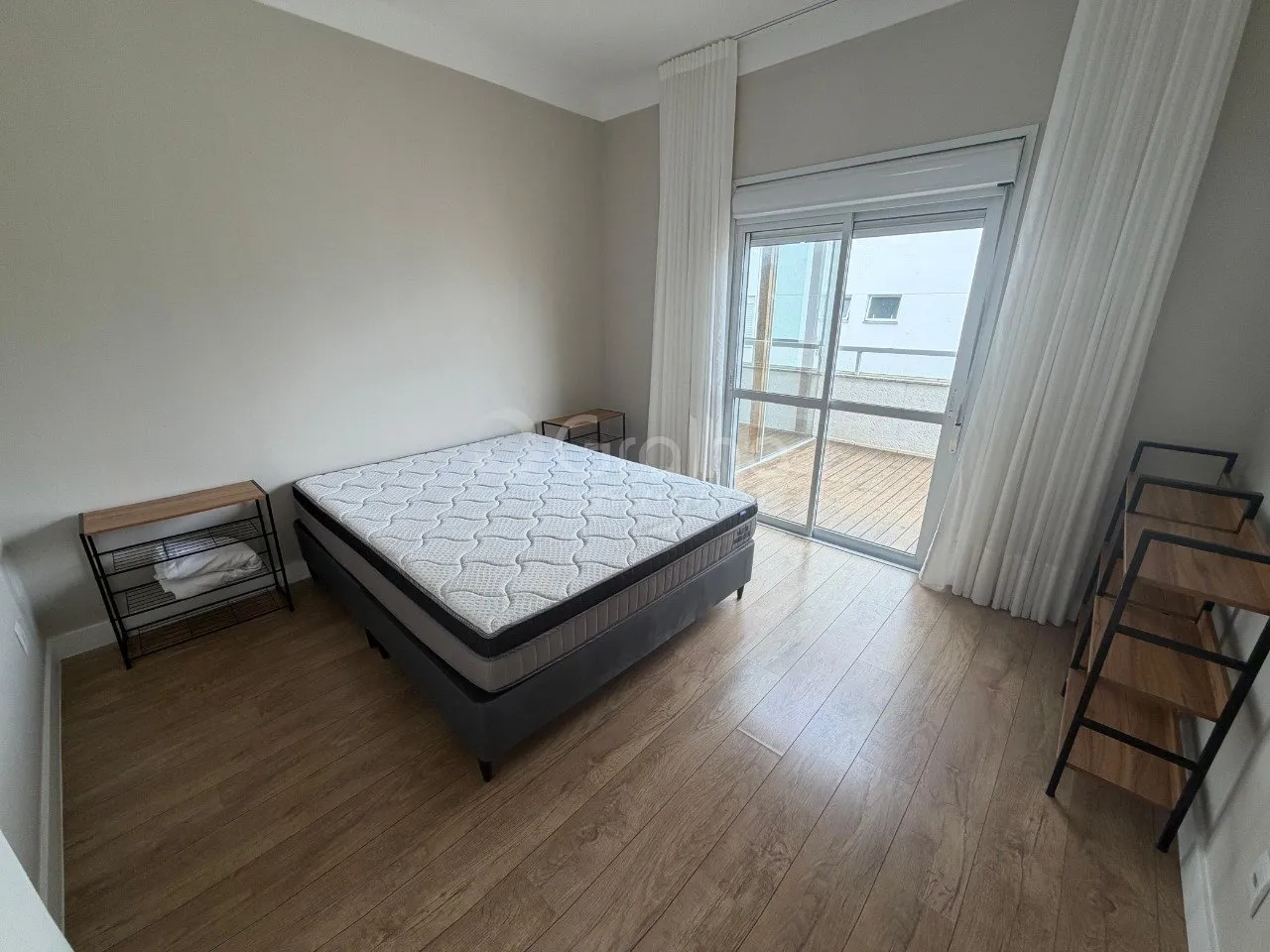3-bedroom apartment with a bathtub in Florianópolis — photo 14