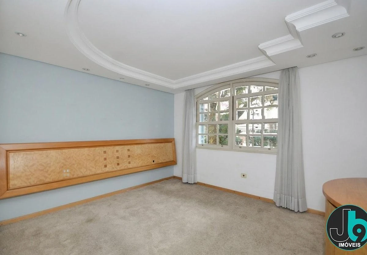 Будинок в оренду з 4 спальнями та 302 м² — photo 12
