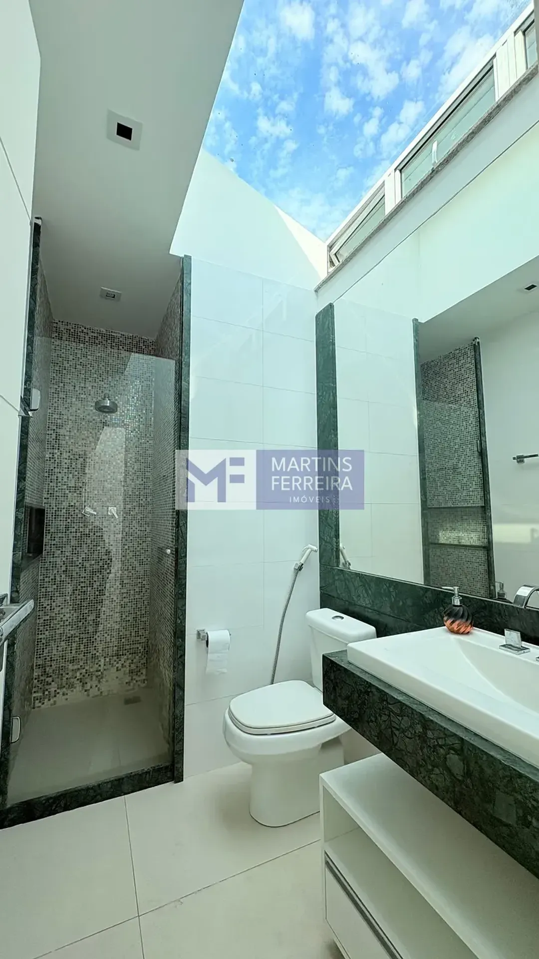 Penthouse with 4 bedrooms, 5 bathrooms and 3 parking — photo 35
