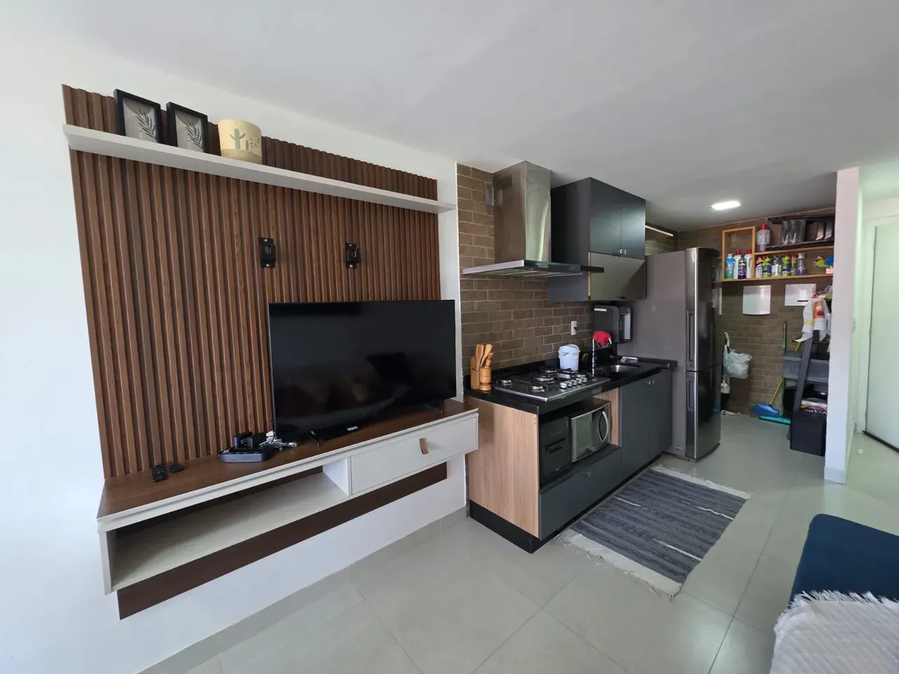 Furnished 110 m² apartment with open-plan kitchen — photo 2