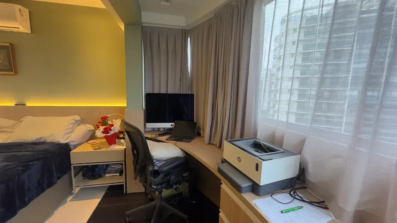 4-bedroom apartment with open-plan kitchen — photo 31