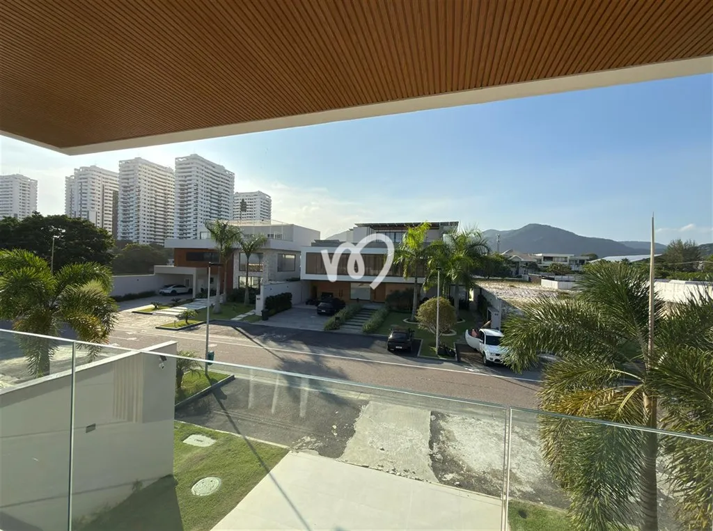 Duplex house with 5 bedrooms and 5 bathrooms — photo 33