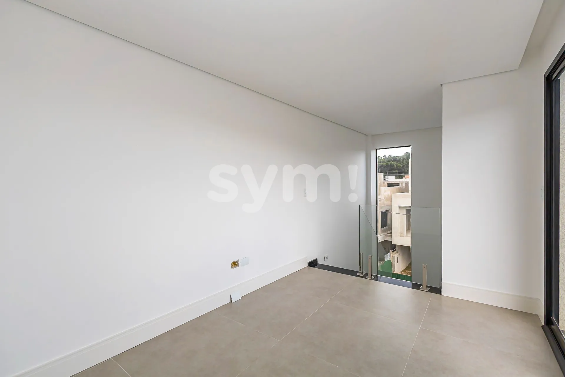 Ground-floor 160 m² house with 3 en-suites and private garden — photo 13