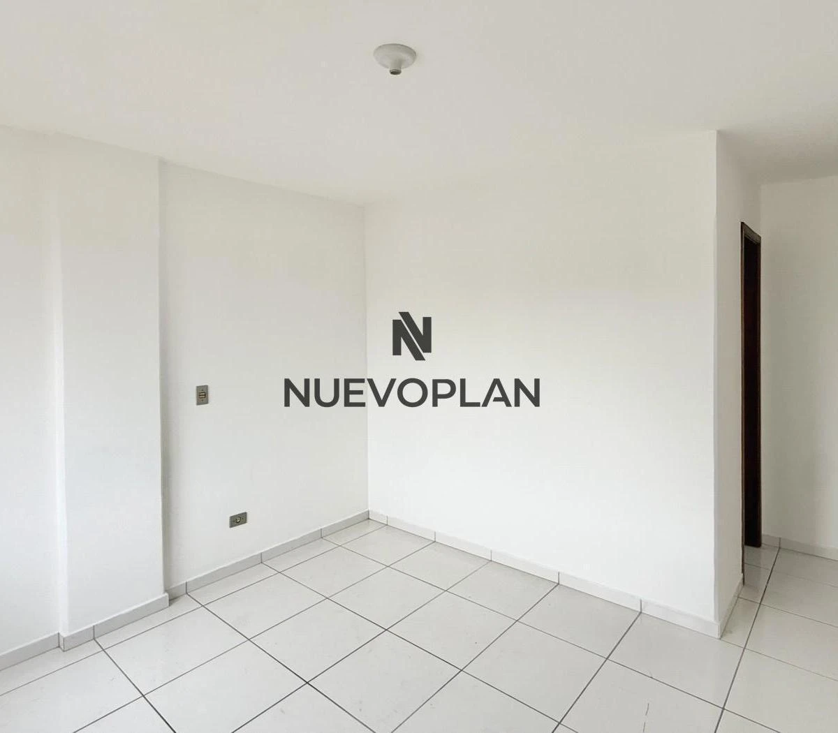 3-bedroom apartment, 1 with its own bathroom, 84 m² — photo 33