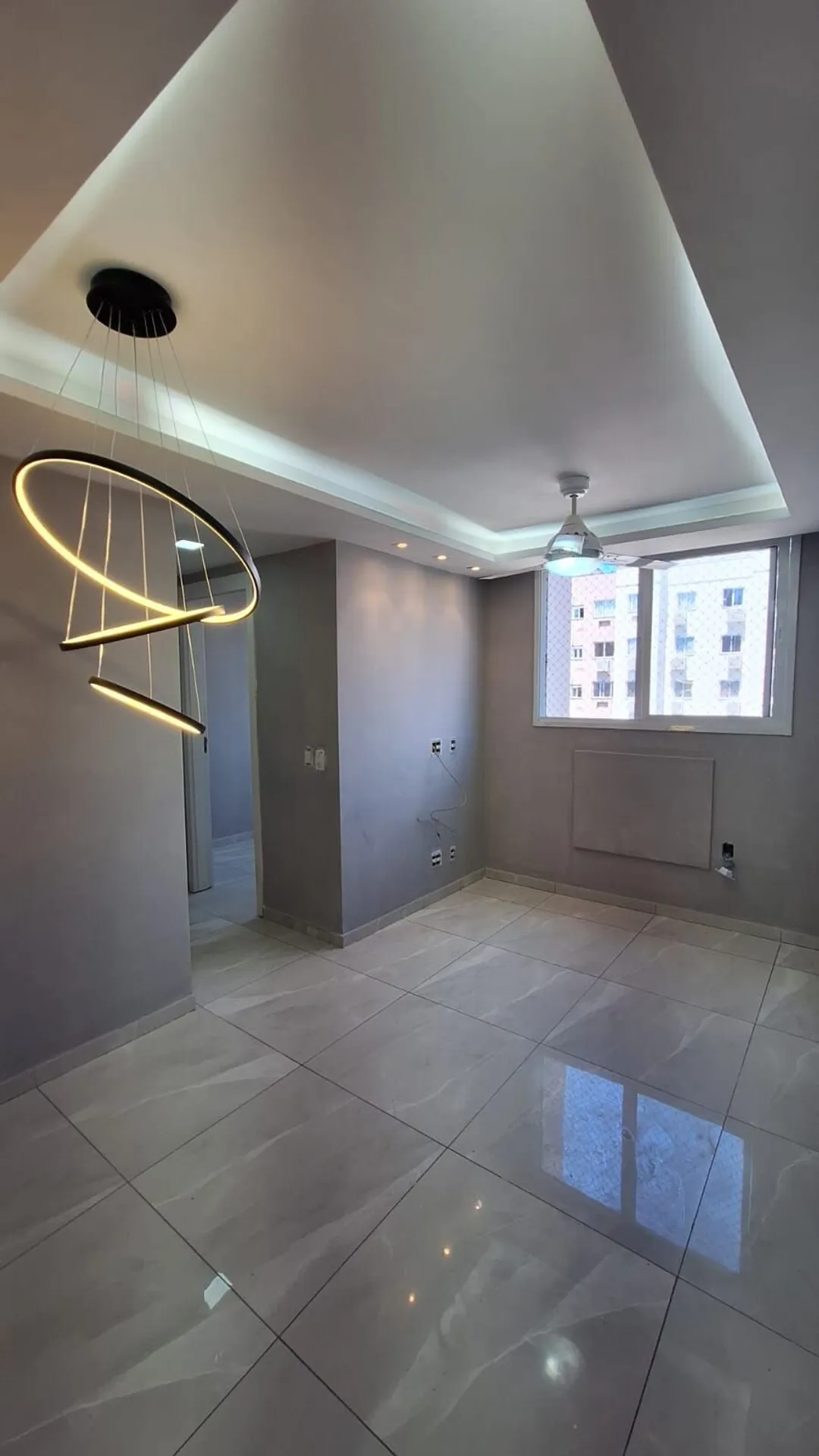 2-bedroom apartment in a building with a gym — photo 3