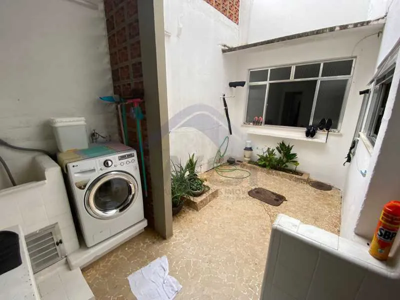 Triplex street house with 3 bedrooms and 5 bathrooms — photo 6