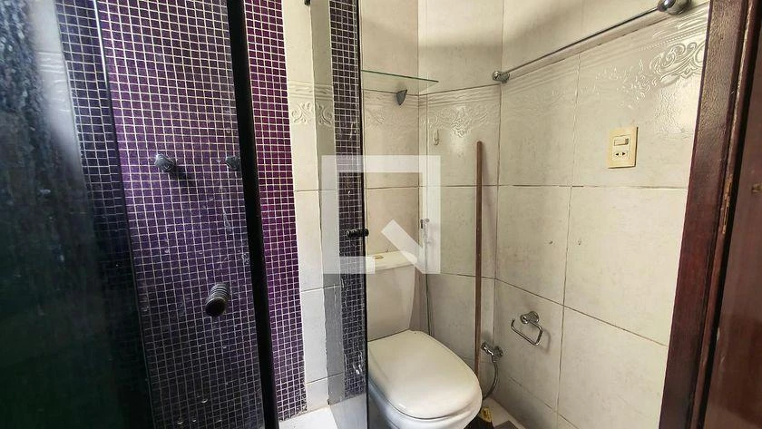 Дом 200 м² с панорамными окнами и грилем на балконе — photo 45