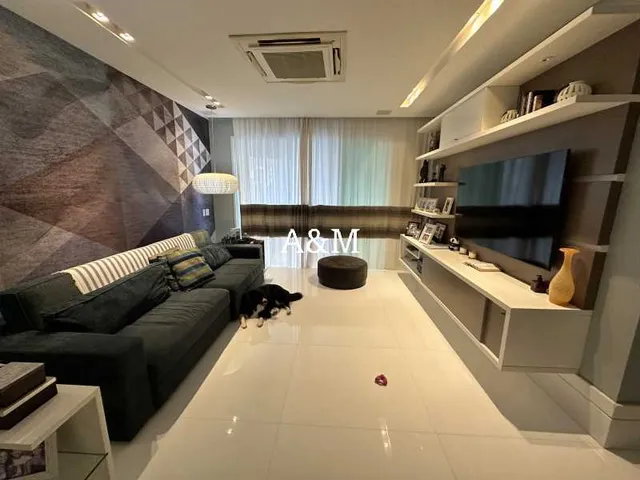 Rental apartment with 4 bedrooms and 5 bathrooms — photo 17