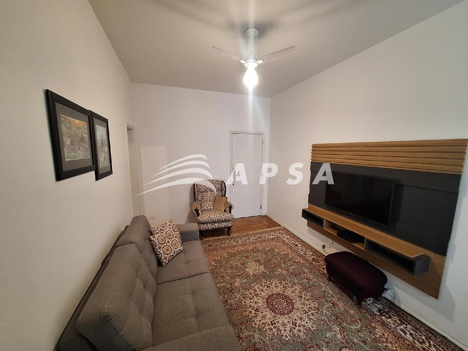 Furnished 2-bedroom apartment with 80 m² — photo 11