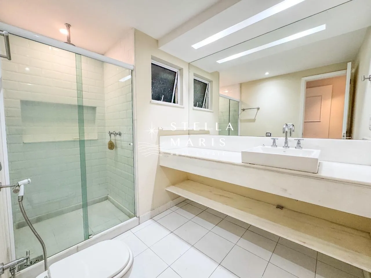 4-bedroom, 5-bath apartment with 1 parking space — photo 13